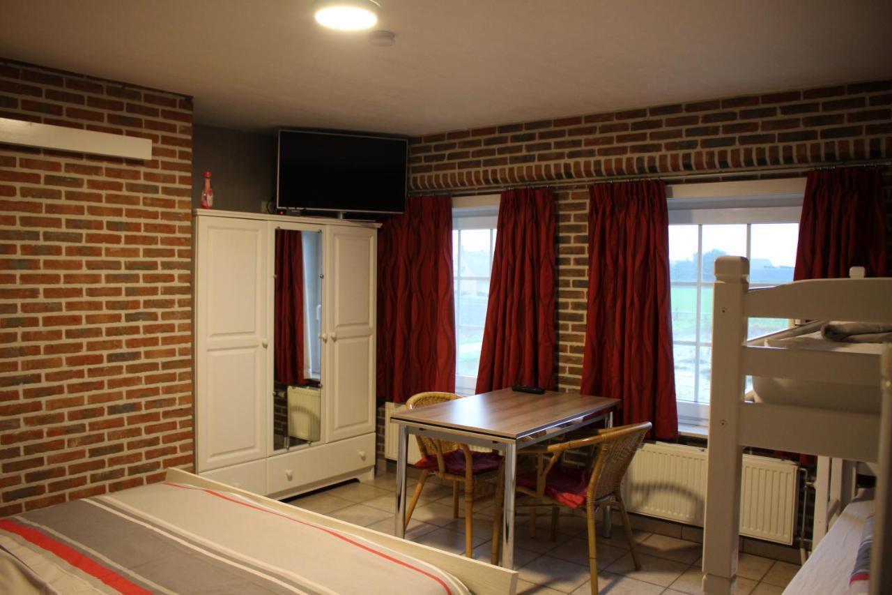 Breeden Steeger Hoeve Lichtervelde Exterior foto